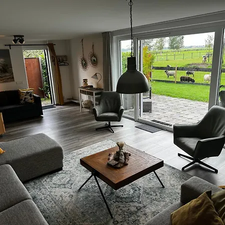 Vakantiewoning Le Garaazje 'S-Gravendeel Exterior photo