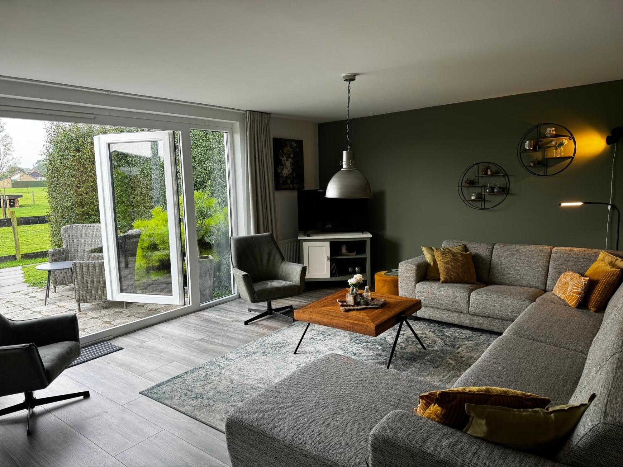 Vakantiewoning Le Garaazje * 'S-Gravendeel